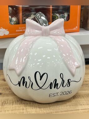 2026 Mr & Mrs Wedding Pumpkin Decor With Pink Bow & Silver Stem NWT